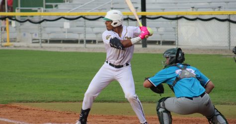 Yard Gnomes Outslug Pilots in Walk-Off Thriller, 13-12