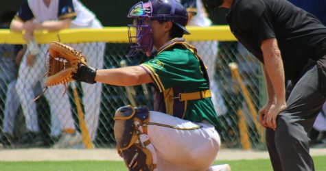 Yard Gnomes Coast Past League-Leading Pilots, 11-4